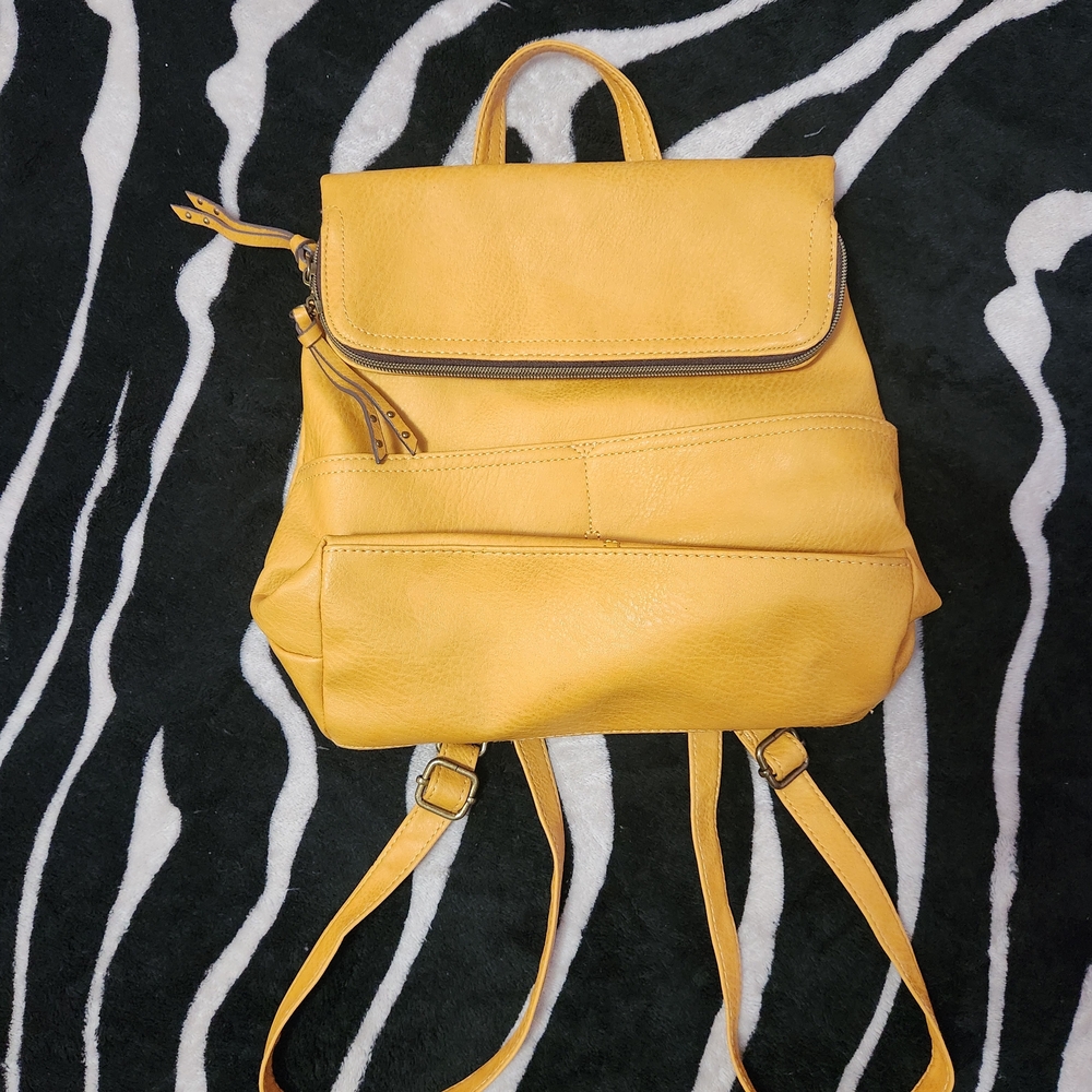 Time and Tru Yellow Mini Bag